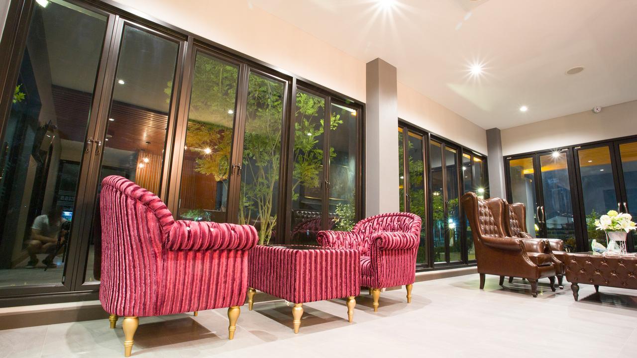 Aziss Boutique Hotel - Sha Plus Phitsanulok Exteriör bild