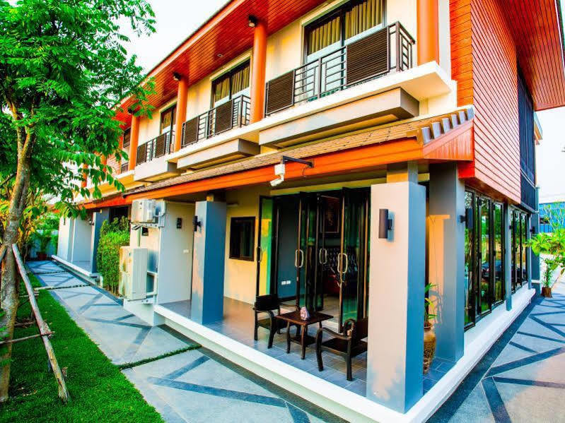 Aziss Boutique Hotel - Sha Plus Phitsanulok Exteriör bild